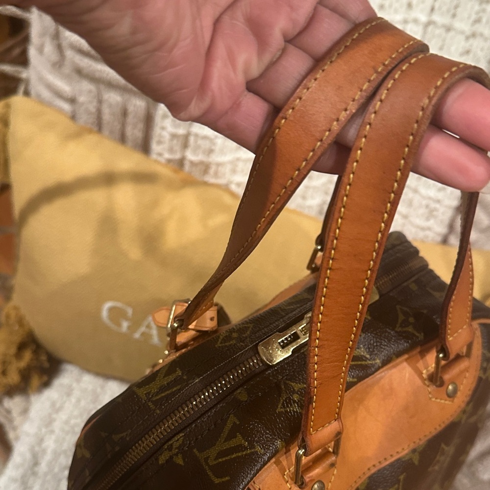 Luxury Brown Monogram Backpack - Picture 8 of 16